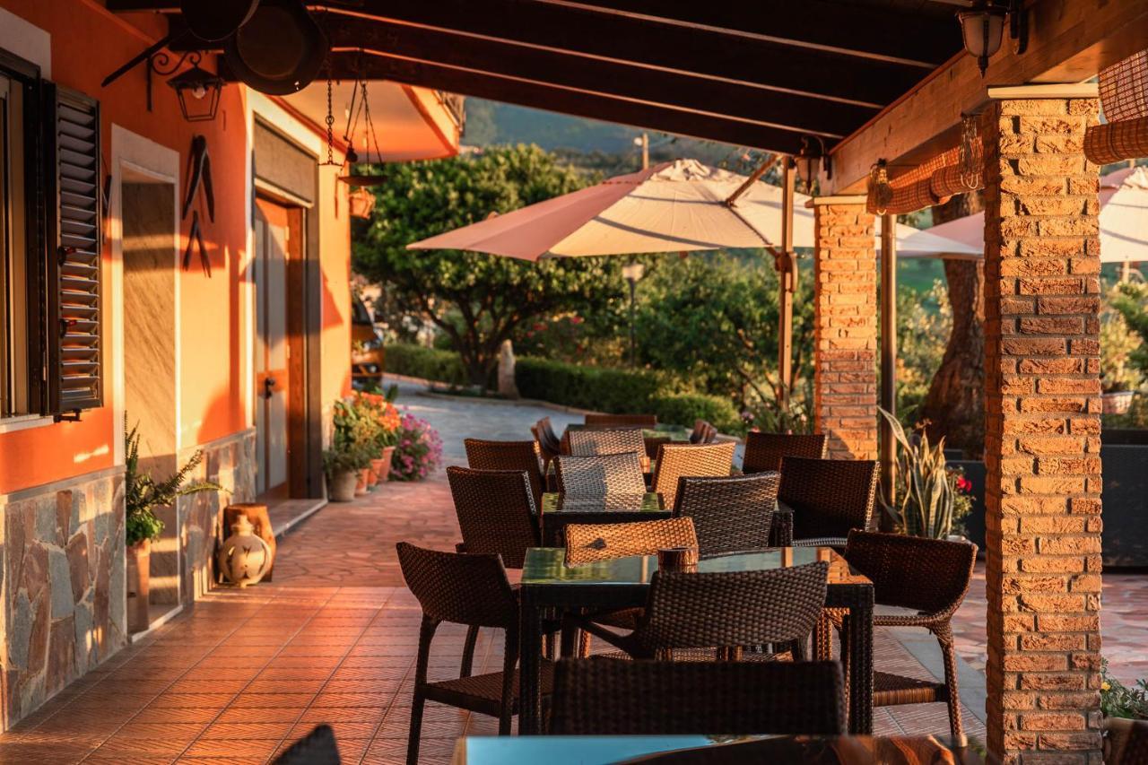 B&B La Mortella Albanella Екстер'єр фото