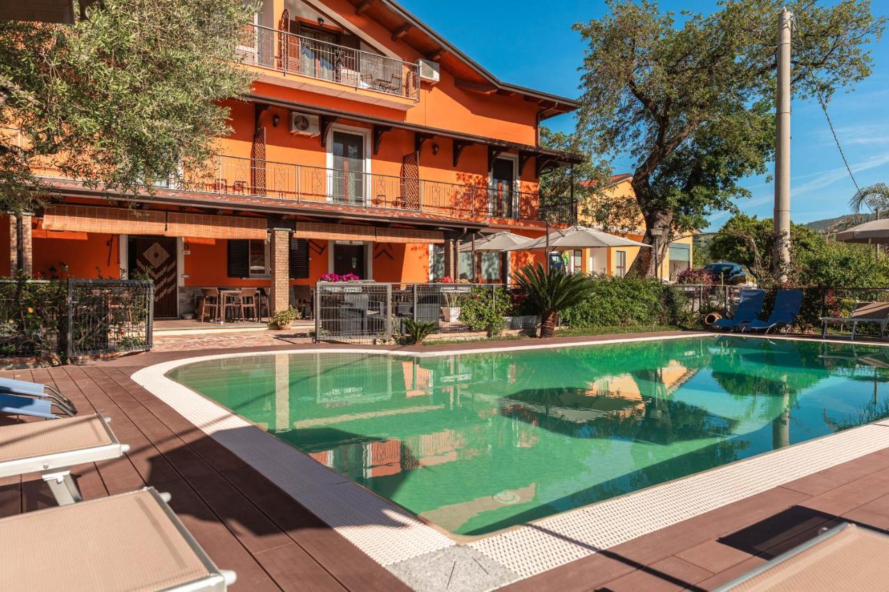 B&B La Mortella Albanella Екстер'єр фото